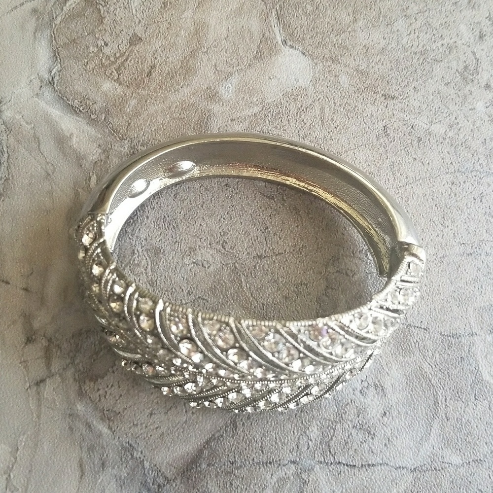 Rhinestone Silver Leaf Bangle Statement Bracelet - image 3